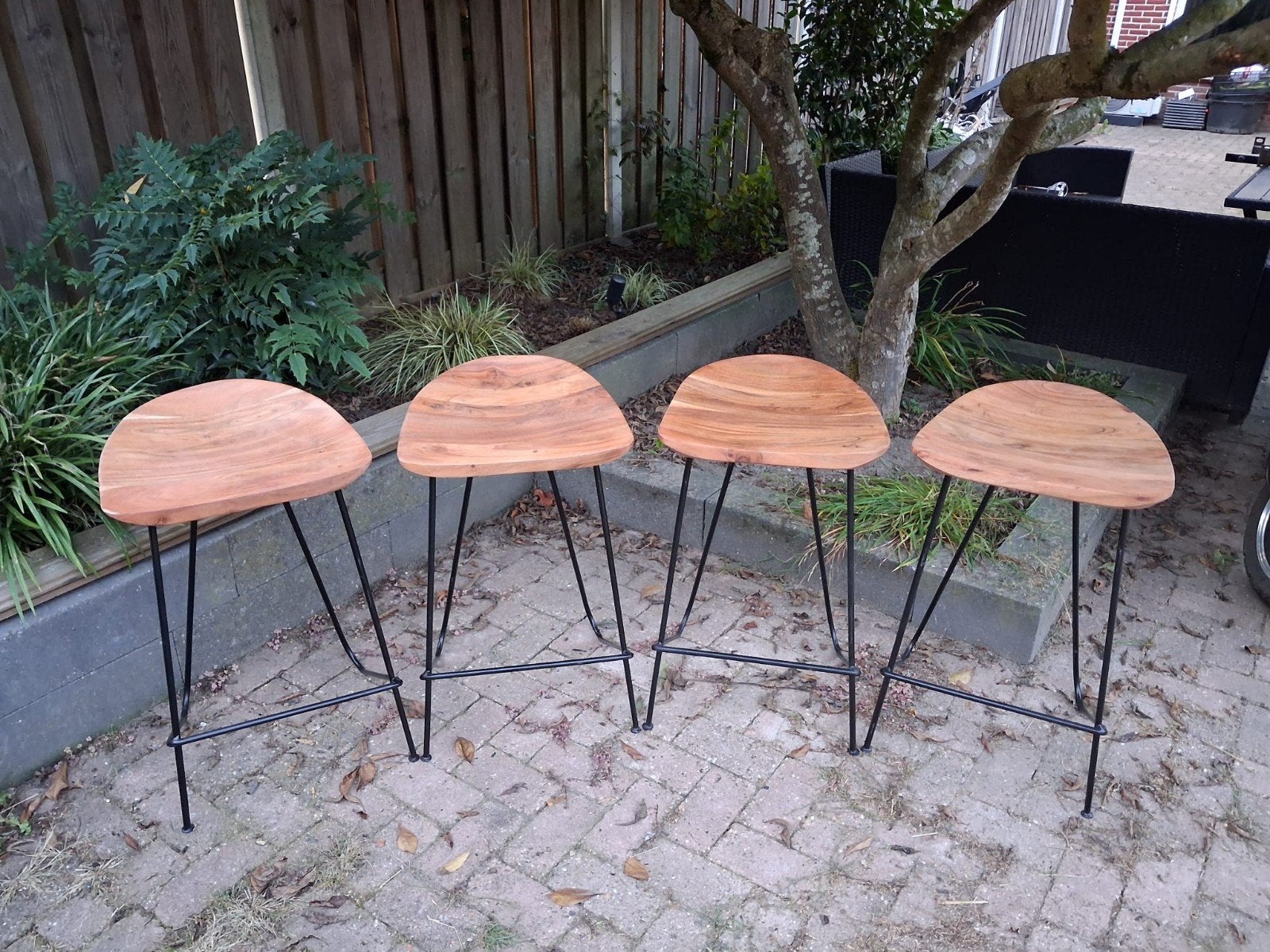 4 Nieuwe Barkrukken - Acaciahout met Metalen Onderstel, 4 krukken, Ophalen, 60 tot 90 cm