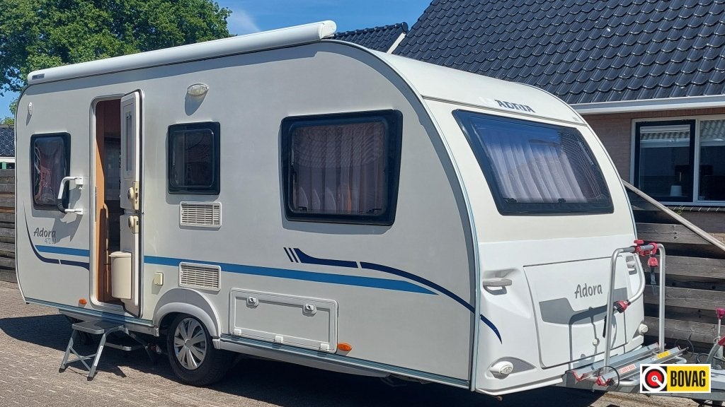 Adria Adora 472 LU Mover en Thule, Caravans en Kamperen, Caravans, Rondzit, Overige typen, Bedrijf, Adria