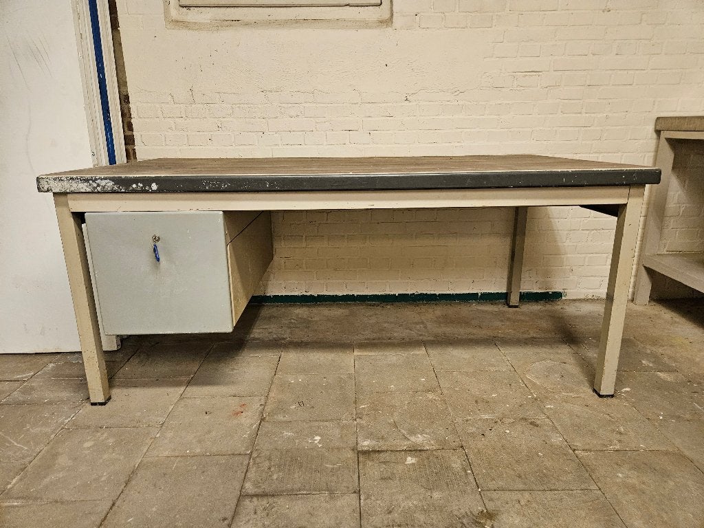 Retro bureau, Ophalen, Gebruikt