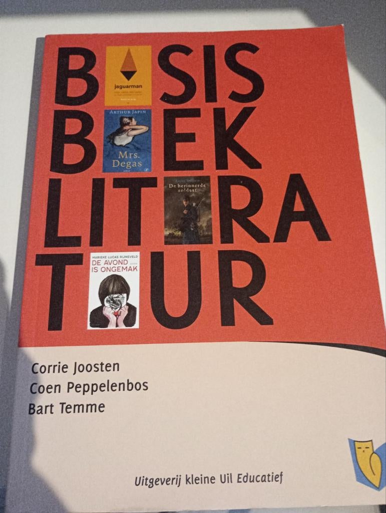 Basisboek Literatuur - Corrie Joosten e.a. (HBO/WO), Boeken, Studieboeken en Cursussen, Zo goed als nieuw, Corrie Joosten, Coen Peppelenbos, Bart Temme