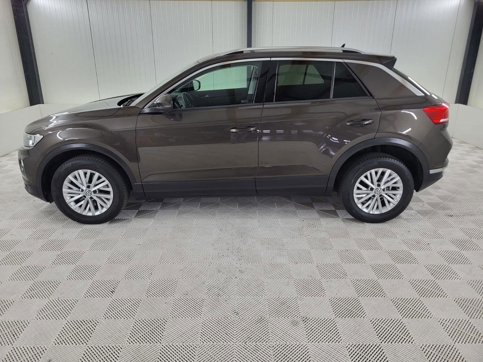 Volkswagen T-Roc 1.0 TSI Style, Navigatie, Auto's, Voorwielaandrijving, Dealer onderhouden, Stof, Gebruikt