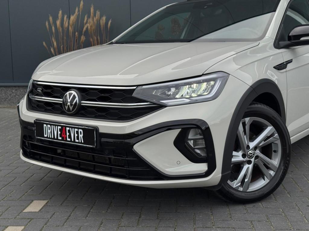 Volkswagen Taigo 1.0 TSI R-Line FULL PANO APPLE CARPLAY LED, Auto's, Automaat, Gebruikt, Beige, Bedrijf