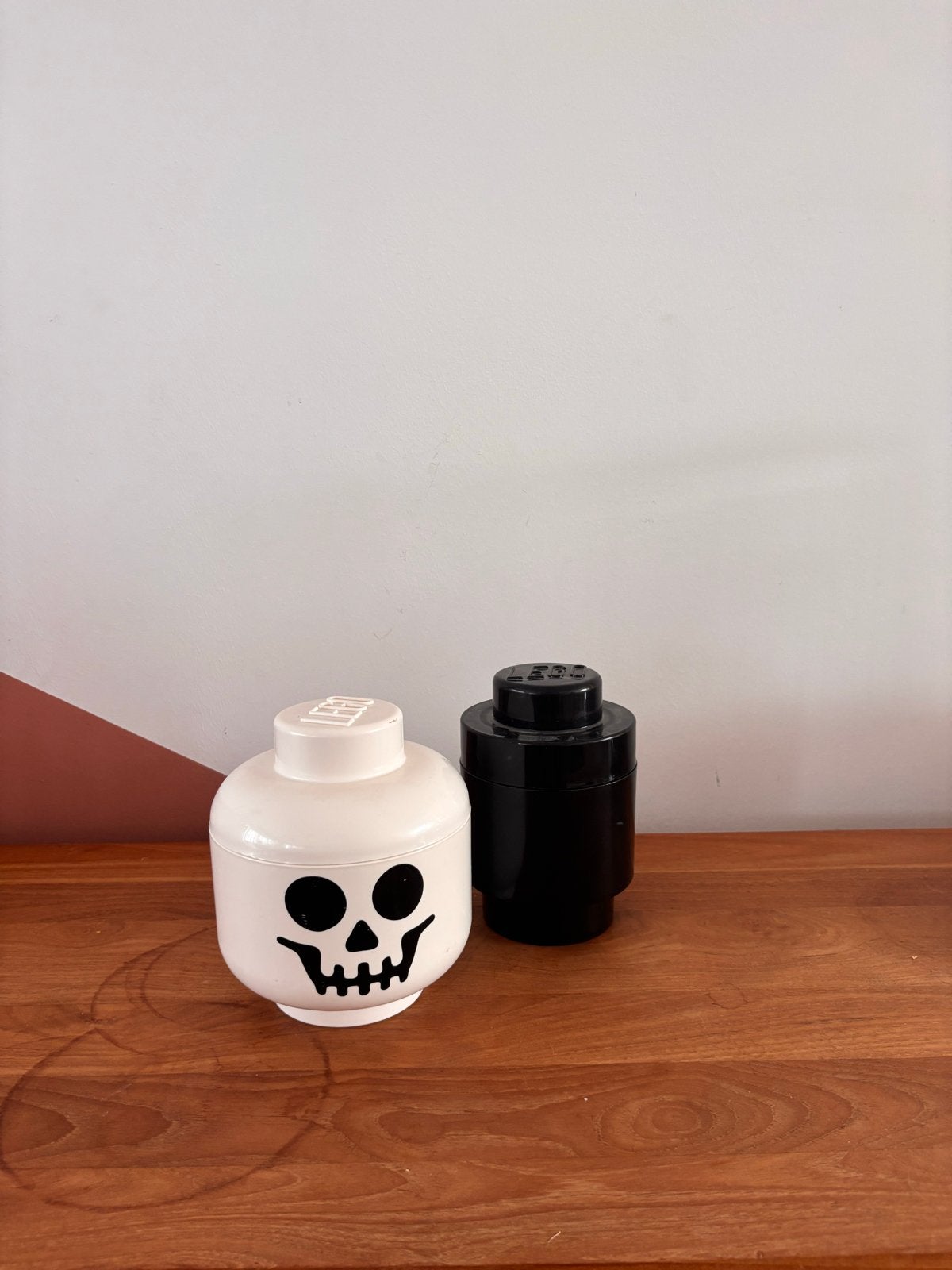 Lego opbergdoos doodshoofd en zwart, Ophalen, Gebruikt, Overige merken