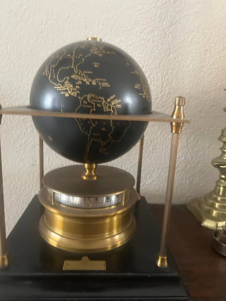 Antieke Wereldklok met Tijdzones - Decoratieve Globe, Ophalen of Verzenden, Zo goed als nieuw