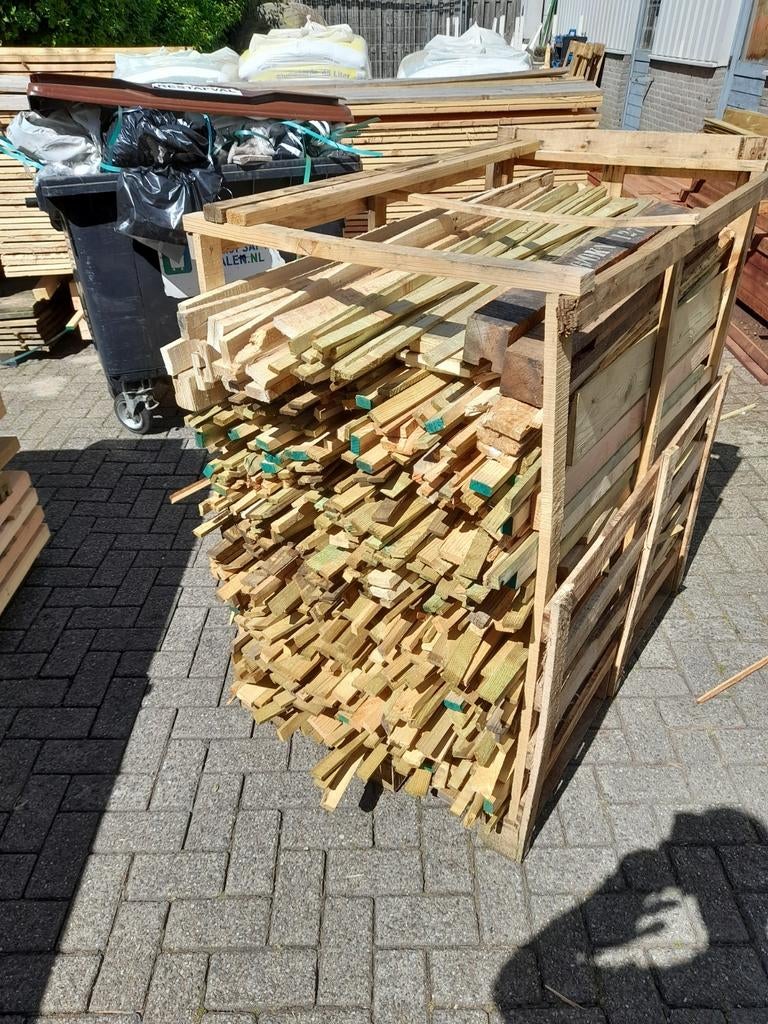 GRATIS pallet resthout, latten, latjes, balken, hout, Doe-het-zelf en Verbouw, Hout en Planken, Ophalen, Gebruikt, Plank, 50 mm of meer