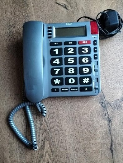 Profoon seniorentelefoon met SOS & grote toetsen € 10,00, Telecommunicatie, Vaste telefoons | Niet Draadloos, Ophalen of Verzenden