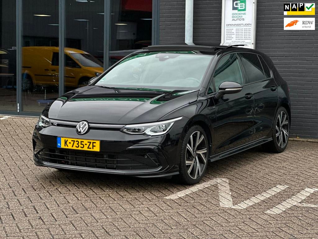 Volkswagen Golf 1.5 eTSI R-Line/CARPLAY/PANO-DAK/LED/NL-AUTO, 4 cilinders, 150 pk, Alcantara, Zwart