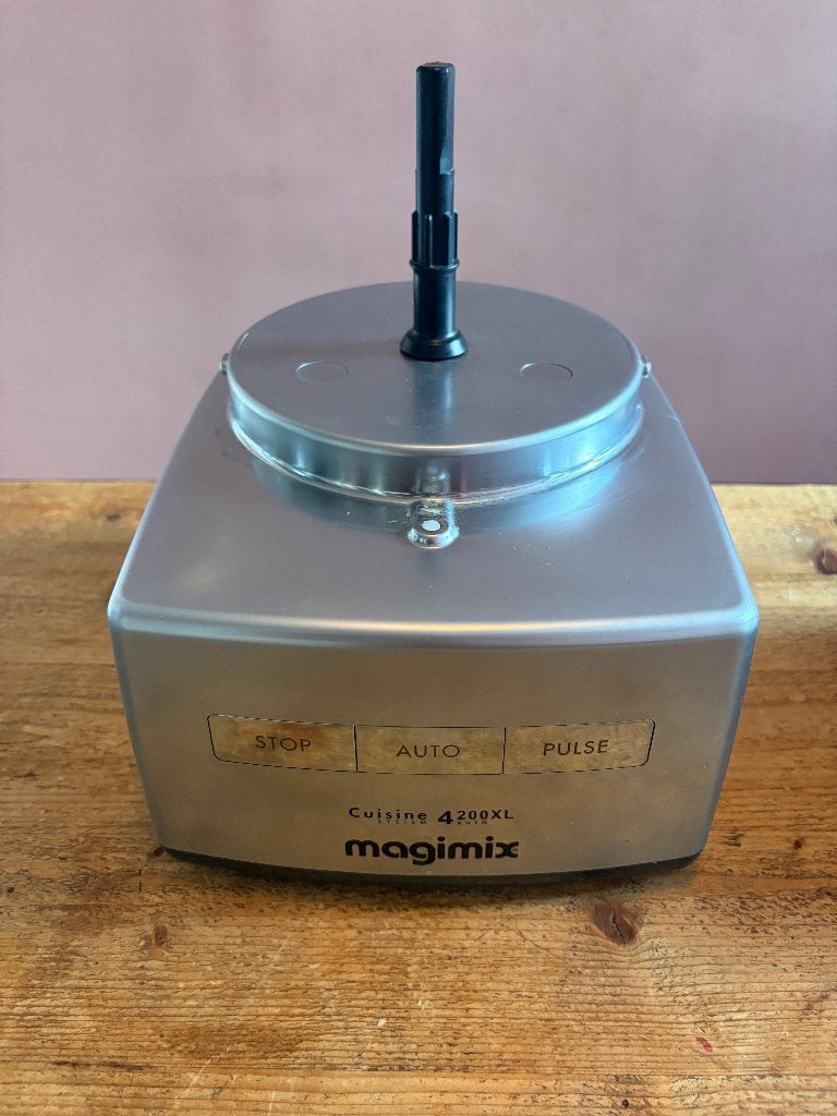 Magimix Cuisine 4200 XL, 4 liter of meer, Ophalen of Verzenden, Zo goed als nieuw, 3 snelheden of meer