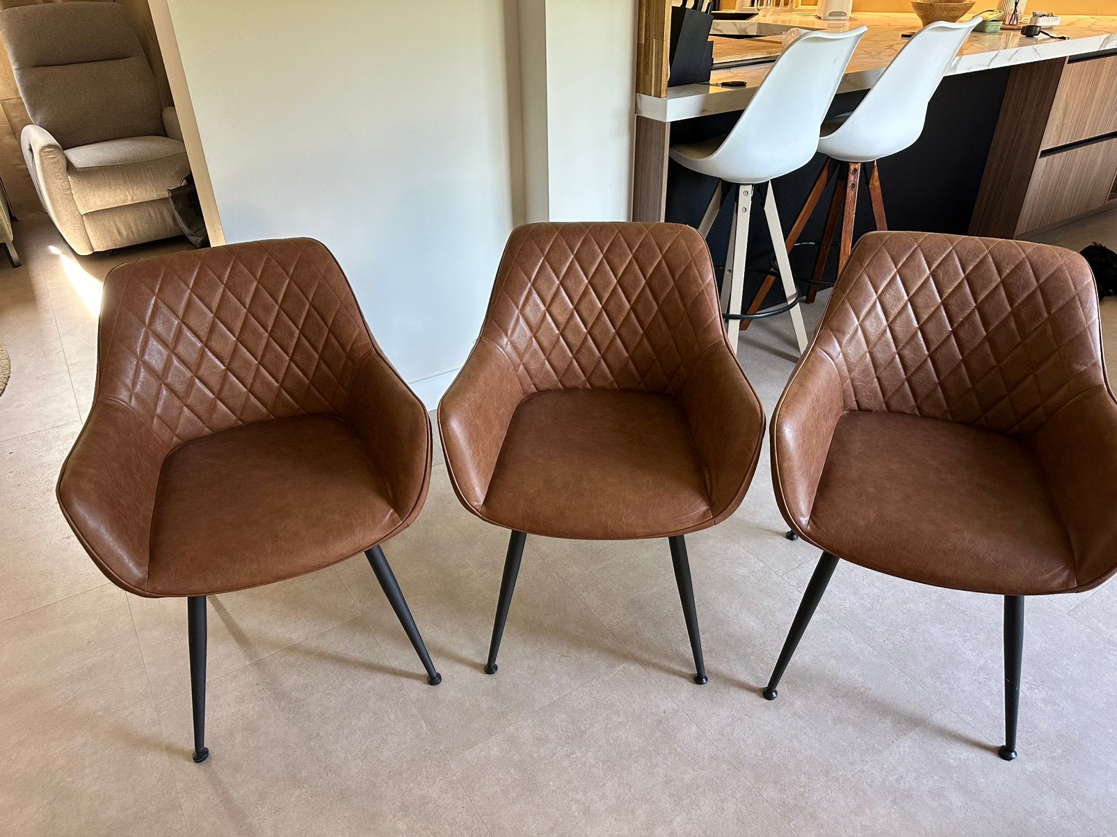 3x cognac stoelen (+-1 jaar oud), Ophalen, Leer, Zo goed als nieuw, Industrieel