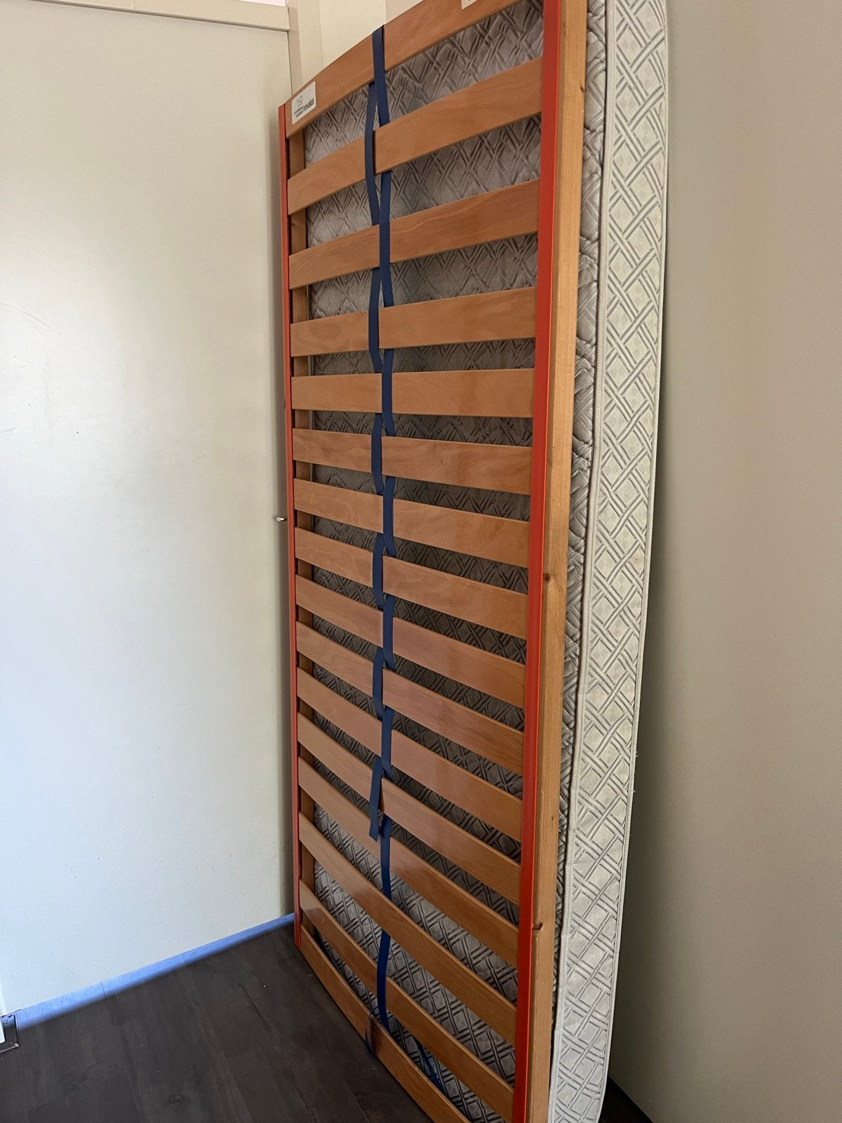 Bedbodem en matras 89x195 cm (UITERLIJK MORGEN OPHALEN), Ophalen, Gebruikt, Eenpersoons, 190 cm of minder