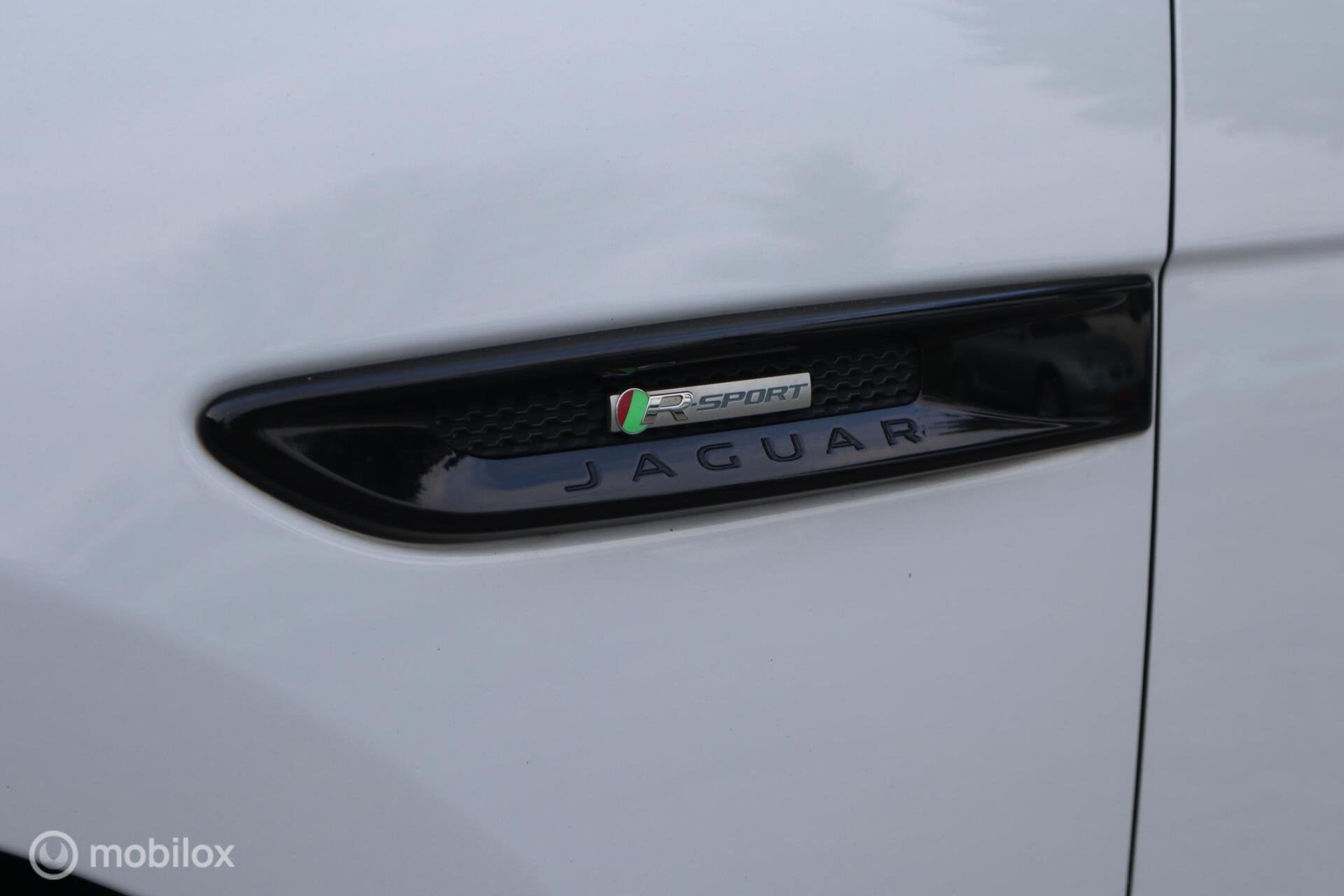 Foto 8 van Jaguar F-Pace 2.0 R-Sport AWD 20d
