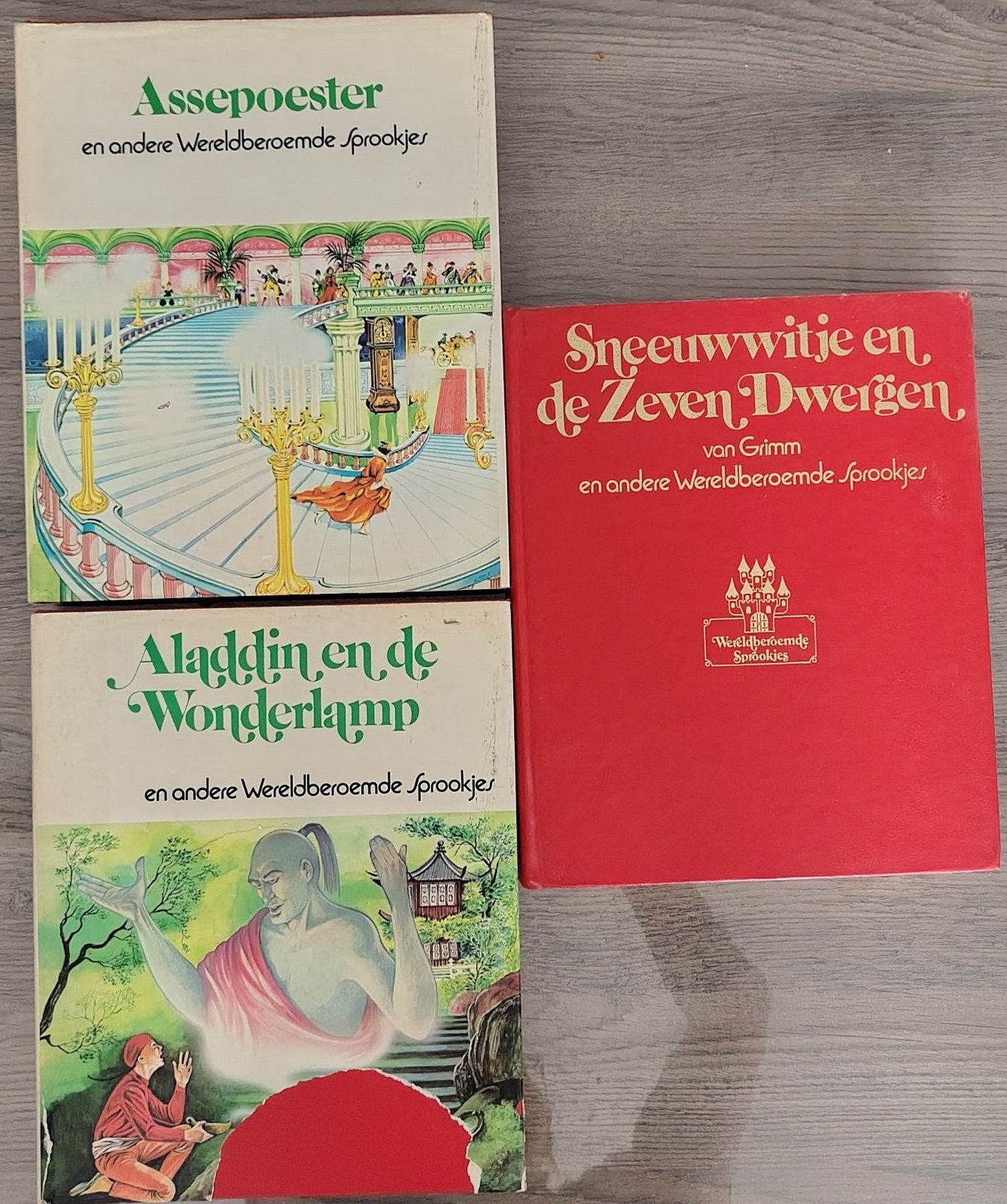 3 Sprookjesboeken: Assepoester, Sneeuwwitje, Aladdin, Boeken, Sprookjes en Fabels, Ophalen of Verzenden, Gelezen, Diverse Auteurs