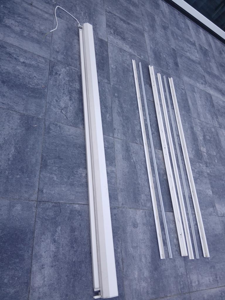 Sunscreen, 150 tot 300 cm, Ophalen