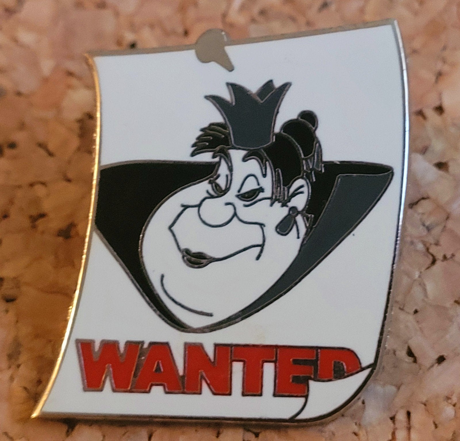 Cast Lanyard Disney pin Hartenkoningin Alice in Wonderland, Verzenden, Overige figuren, Zo goed als nieuw, Overige typen
