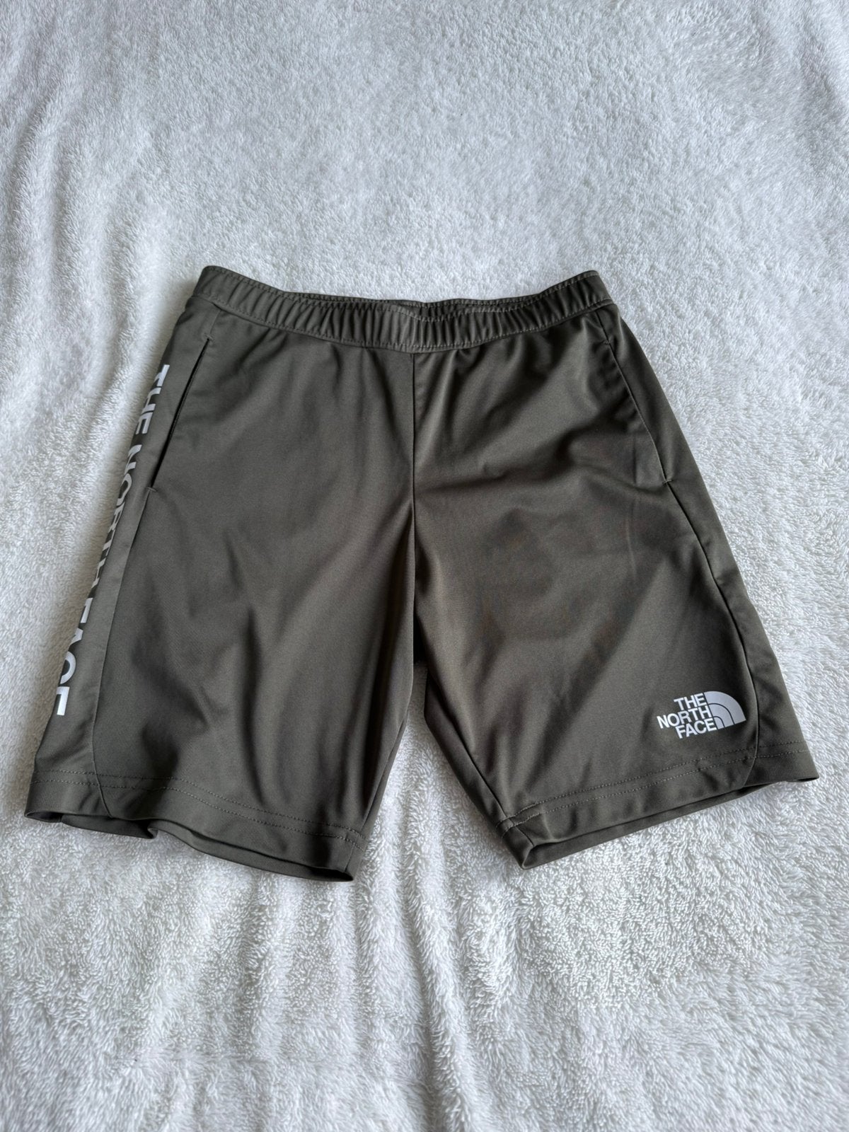 Korte broek jongens merk the north face maat 146/152, Ophalen of Verzenden, Gebruikt, Jongen, Broek