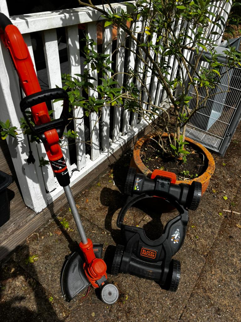 Black+Decker Grasmaaier en Trimmer 2-in-1, Tuin en Terras, Grastrimmers, Zo goed als nieuw, Elektrisch, 30 tot 50 cm, Ophalen of Verzenden