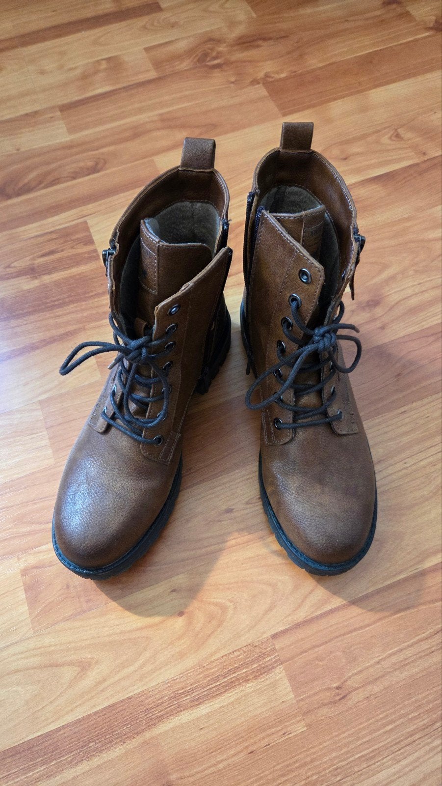 mustang hoge schoenen, Ophalen of Verzenden, Zo goed als nieuw, Bruin, Sneakers of Gympen