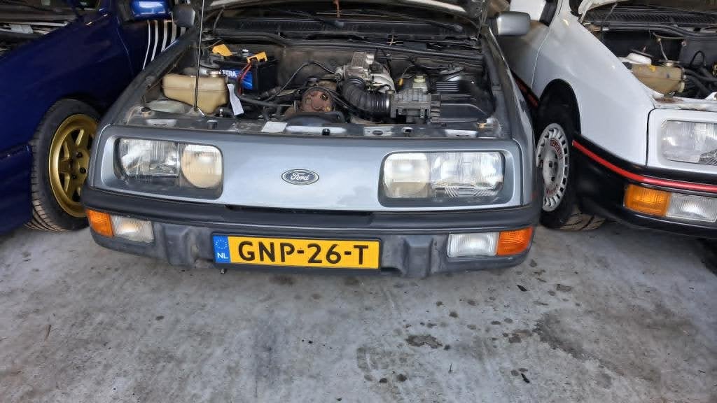 ford sierra 2.0IS, Auto's, 1350 kg, Zwart, 4 cilinders, 1954 cc