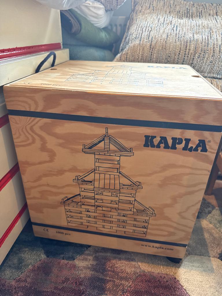 Kapla 1000 stuks in kist op wielen - Zo goed als nieuw, Ophalen of Verzenden, Zo goed als nieuw, Overige merken