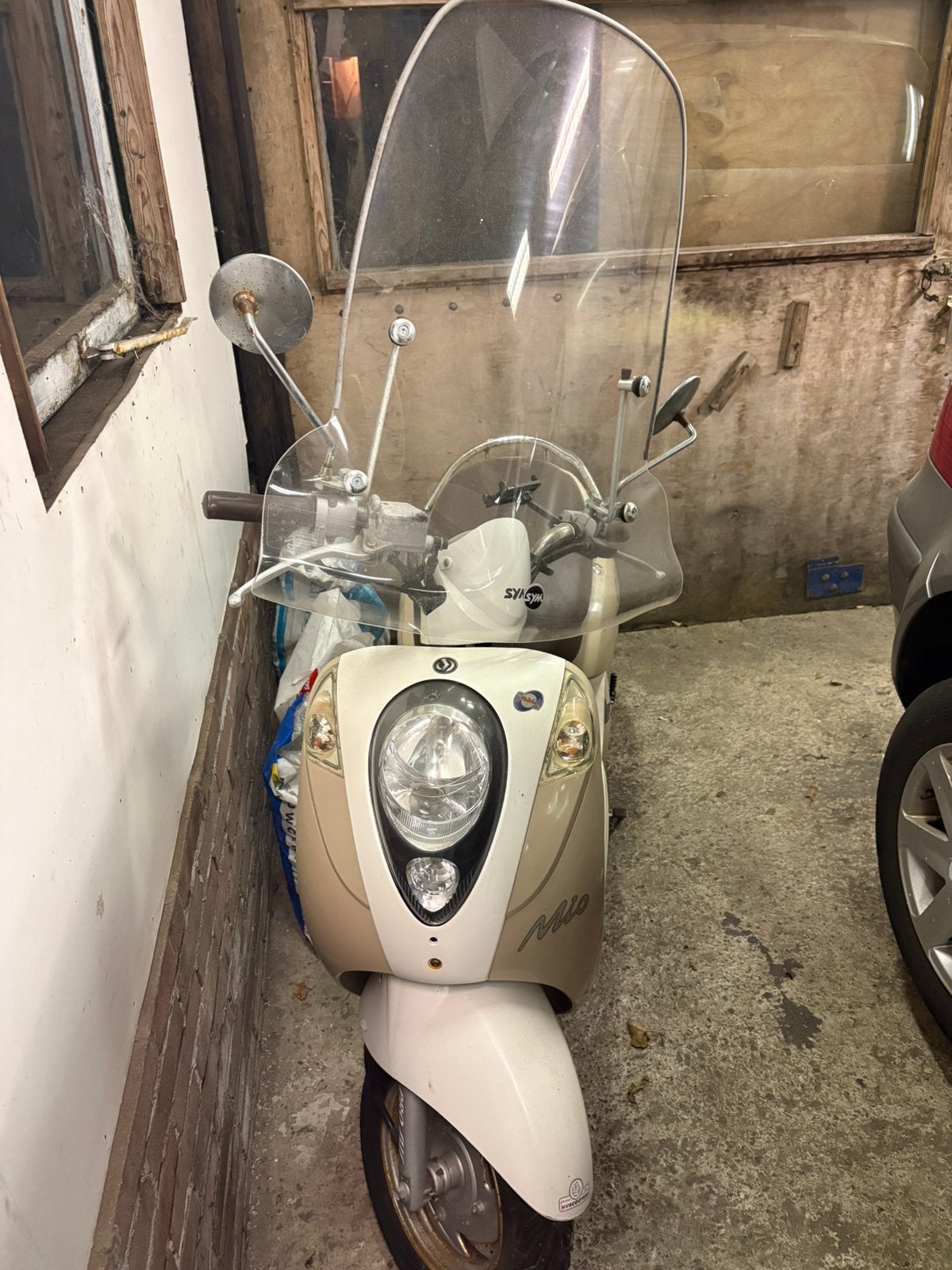 Sym Mio 50 - Geel kenteken, Fietsen en Brommers, Ophalen, Zo goed als nieuw, Benzine, Mio