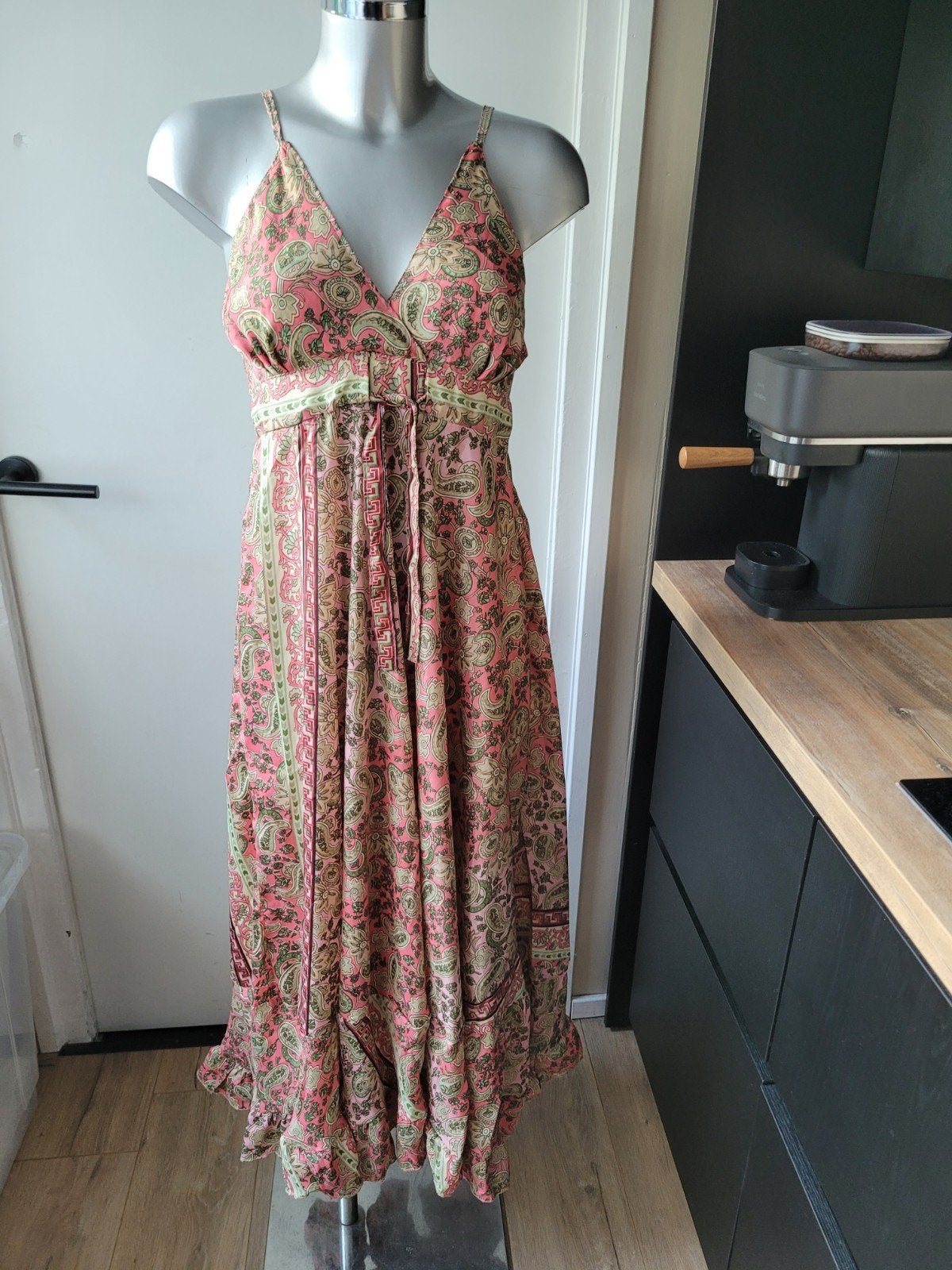 Nieuwe zijde Ibiza jurk maat L, Maat 42/44 (L), Nieuw, Ibiza jurk, Ophalen of Verzenden