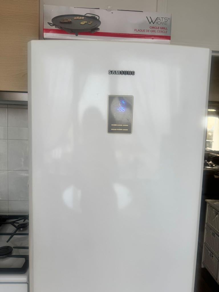 Samsung koelkast, Witgoed en Apparatuur, Koelkasten en IJskasten, 200 liter of meer, Ophalen of Verzenden, Met vriesvak, 160 cm of meer