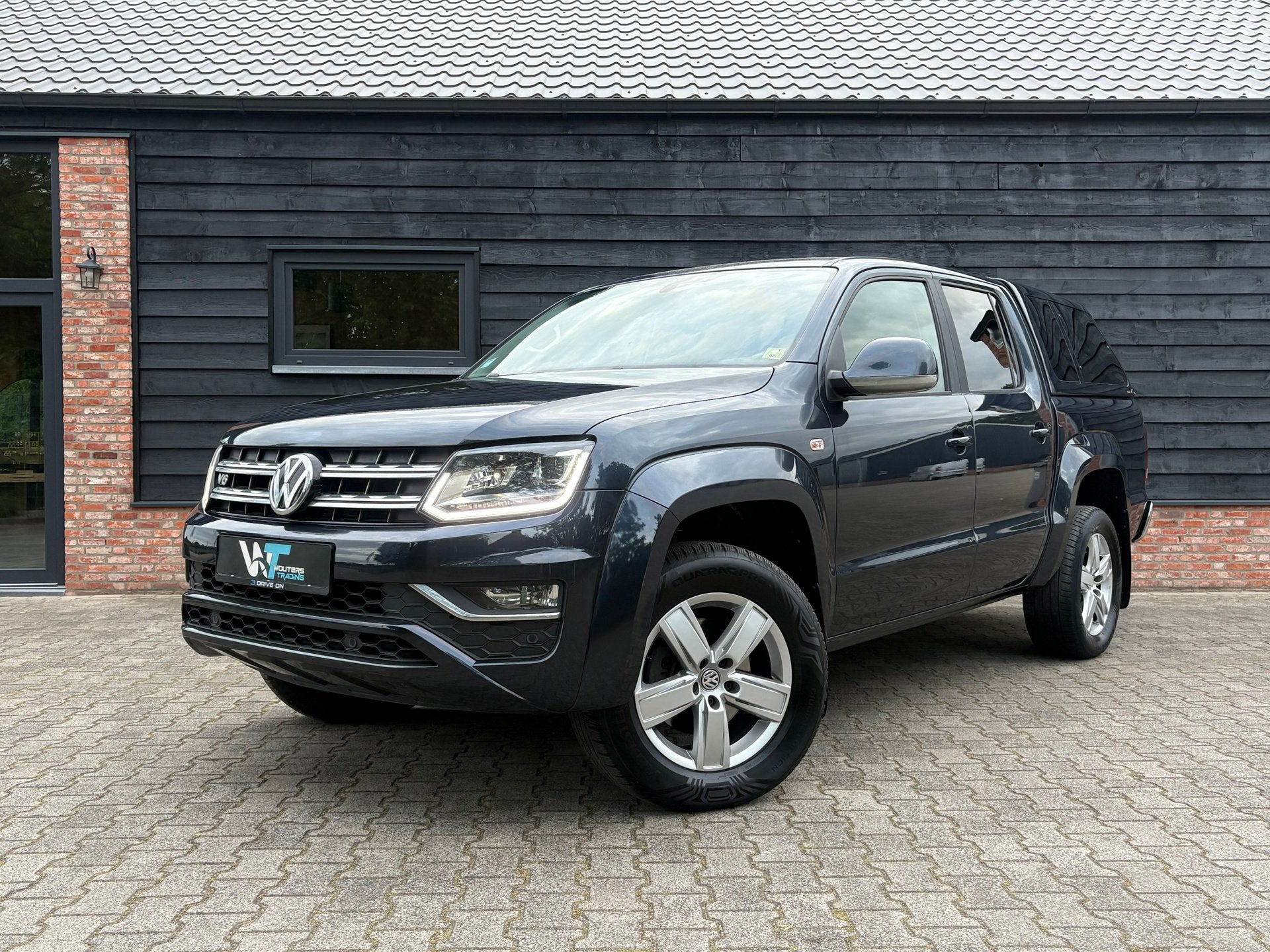 Volkswagen Amarok 3.0 TDI 4Motion - 5 persoons - Hardtop, Automaat, Gebruikt, Zwart, Blauw
