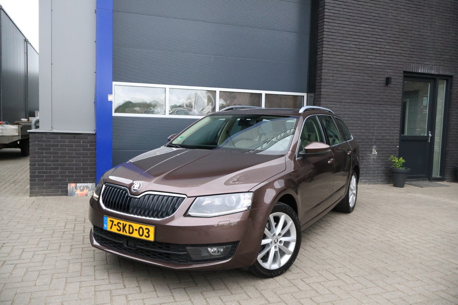 Skoda Octavia 1.4 TSI Elegance pano trekhaak I DSG automaat, Auto's, Skoda, Euro 5, Beige, 4 cilinders, Bruin