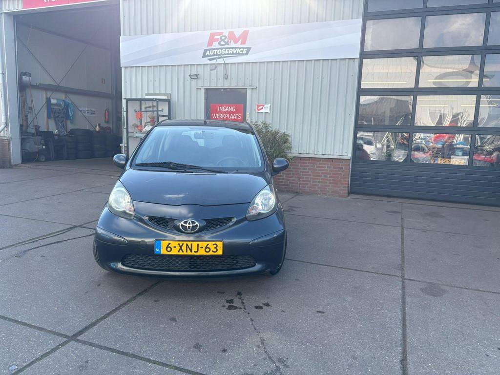 Toyota Aygo 1.0-12V Access Airco, Voorwielaandrijving, Euro 5, Stof, Gebruikt