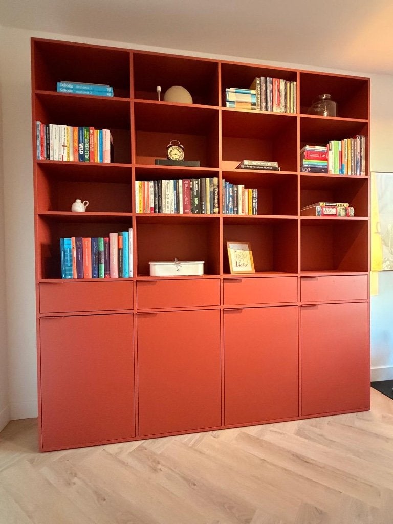 Rode Tylko opberg/design kast, Ophalen, Met deur(en), 200 cm of meer, Zo goed als nieuw