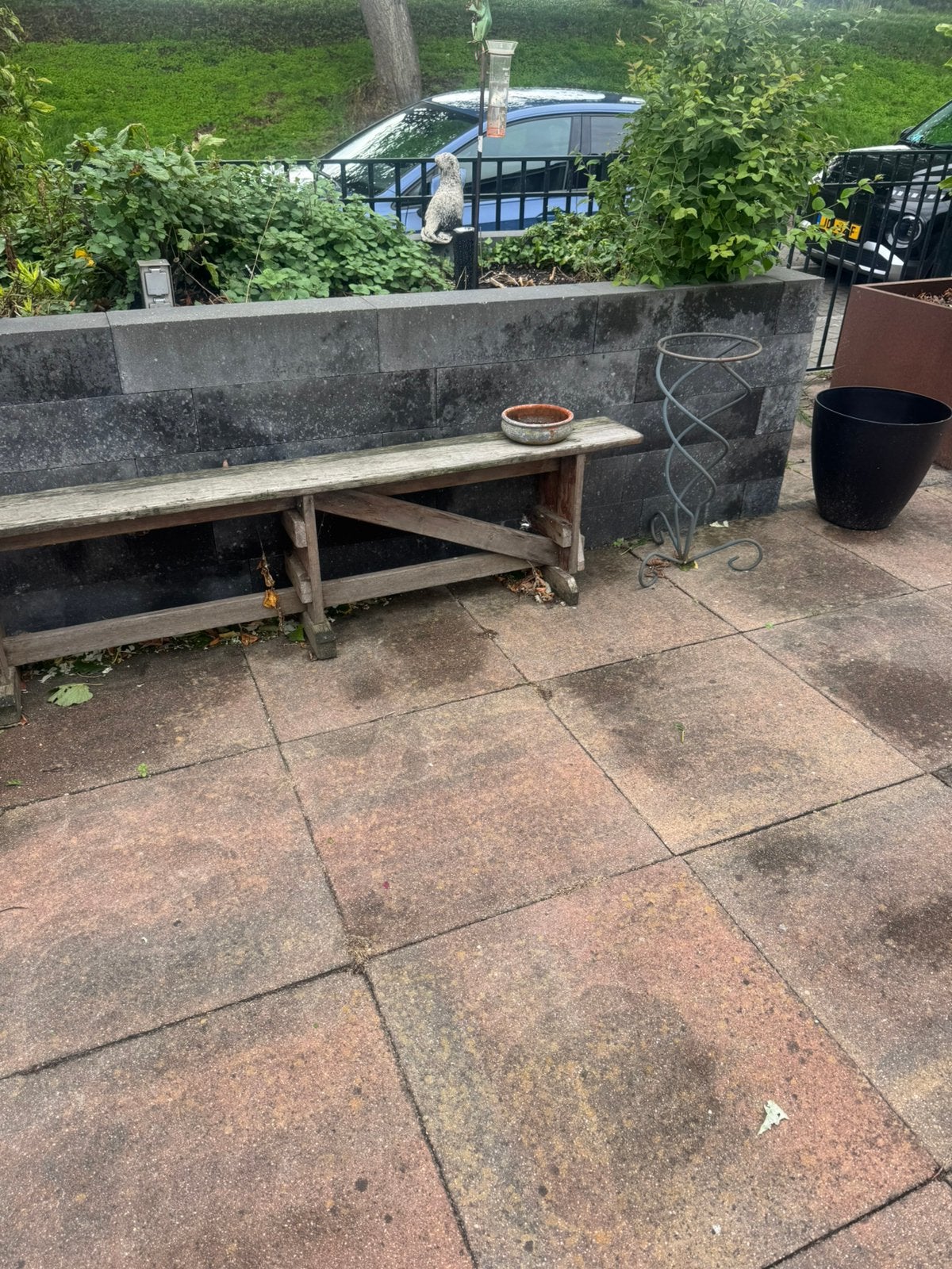 Houten bankjes, Ophalen