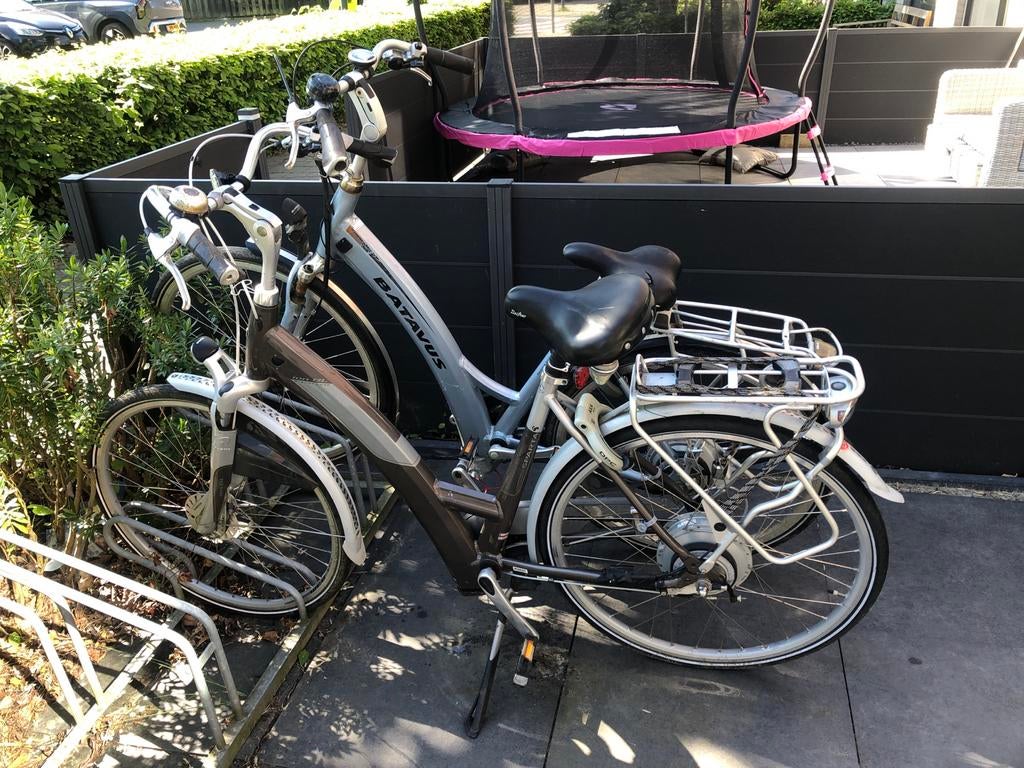 Twee elec fietsen Batavus/Sparta accu’s defect met lader, Ophalen, Zo goed als nieuw, Batavus