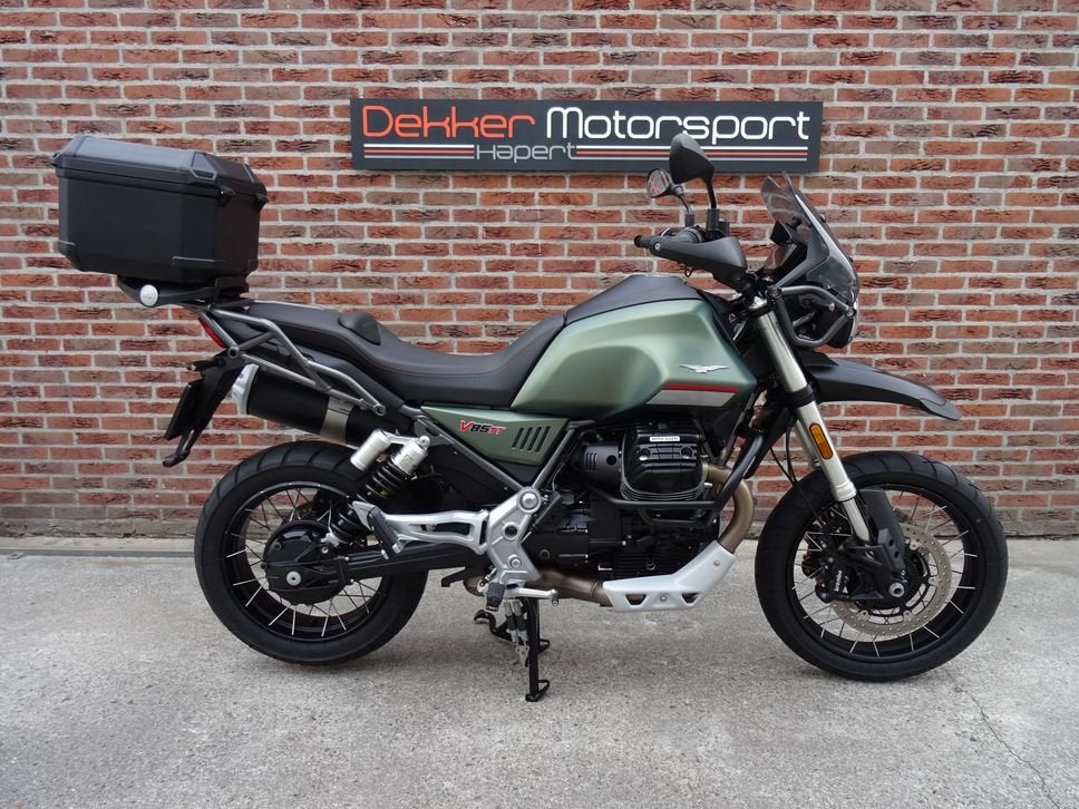Moto Guzzi V85TT / V 85 TT # 2022 # 6700KM # Verde Altaj #, Motoren, 853 cc, 2 cilinders, Motorrijbewijs A, Onbekend