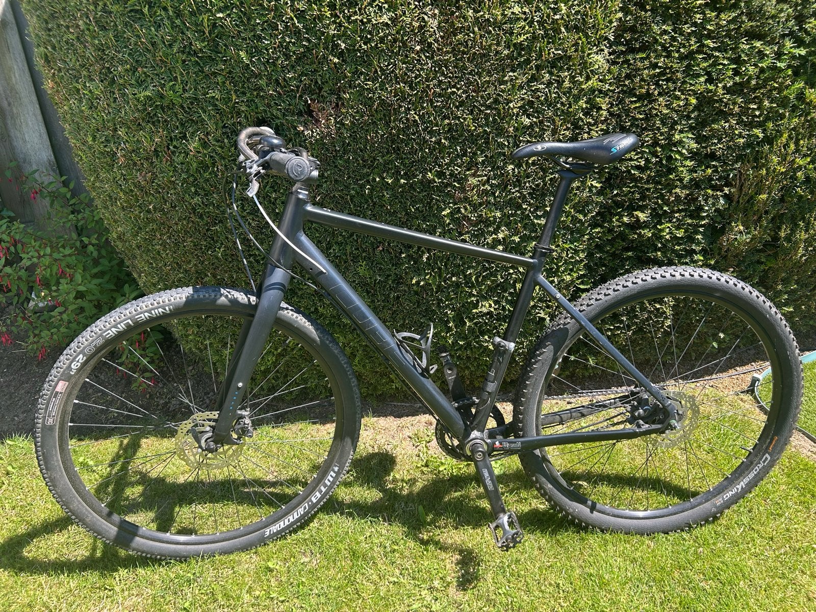 Cube Hyde Pro Zwart - 54 inch - Shimano Nexus 8 speed, Fietsen en Brommers, Fietsen | Heren | Sportfietsen en Toerfietsen, Minder dan 10 versnellingen