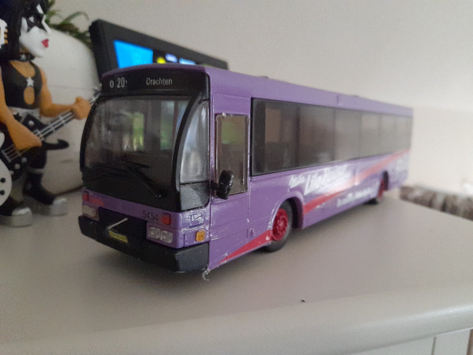 Milka Lila Pause Bus Model - Schaalmodel, Ophalen of Verzenden, Zo goed als nieuw, Overige typen, Overige merken