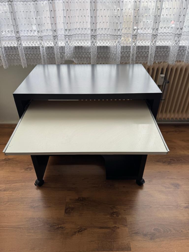 Compact computerbureau met uitschuifbaar toetsenbordblad, Huis en Inrichting, Bureaus, Gebruikt, Computerbureau, Overige merken