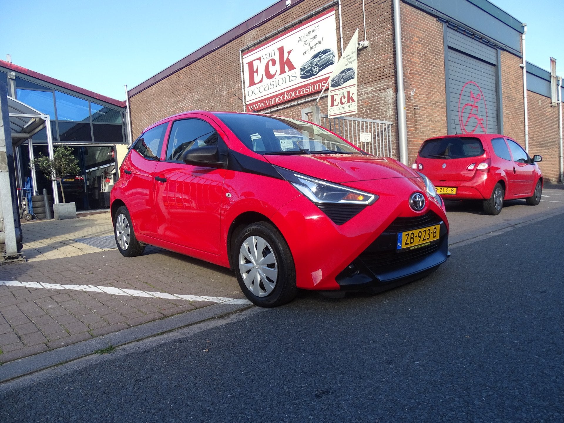 Toyota Aygo 1.0 VVT-i x-fun (bj 2019), Auto's, Voorwielaandrijving, Dealer onderhouden, Stof, Gebruikt