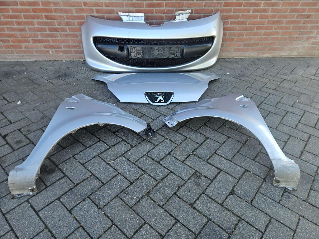 VOORKOP PEUGEOT 107, Auto-onderdelen, Niet ingevuld, Gebruikt, Niet ingevuld, Ophalen of Verzenden
