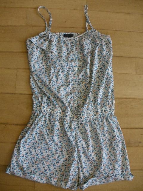 VERO MODA jumpsuit ecru met bloemen maat M, Maat 38/40 (M), Vero Moda, Beige, Ophalen of Verzenden