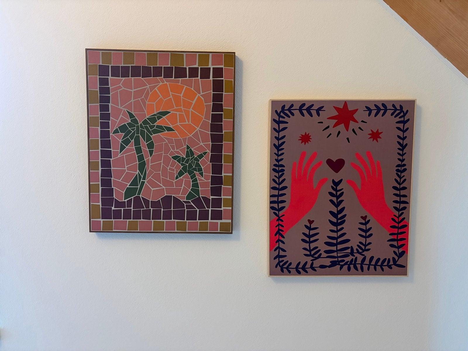Set van 2 moderne kunstwerken: Mozaïek en Handen met Hart, Ophalen, Gemengde techniek, Op houten frame, Hout