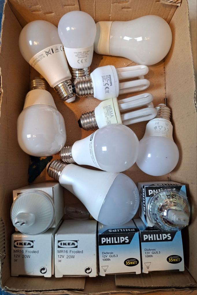 doosje met spaarlampen,(grote fitting), Ophalen, Gebruikt