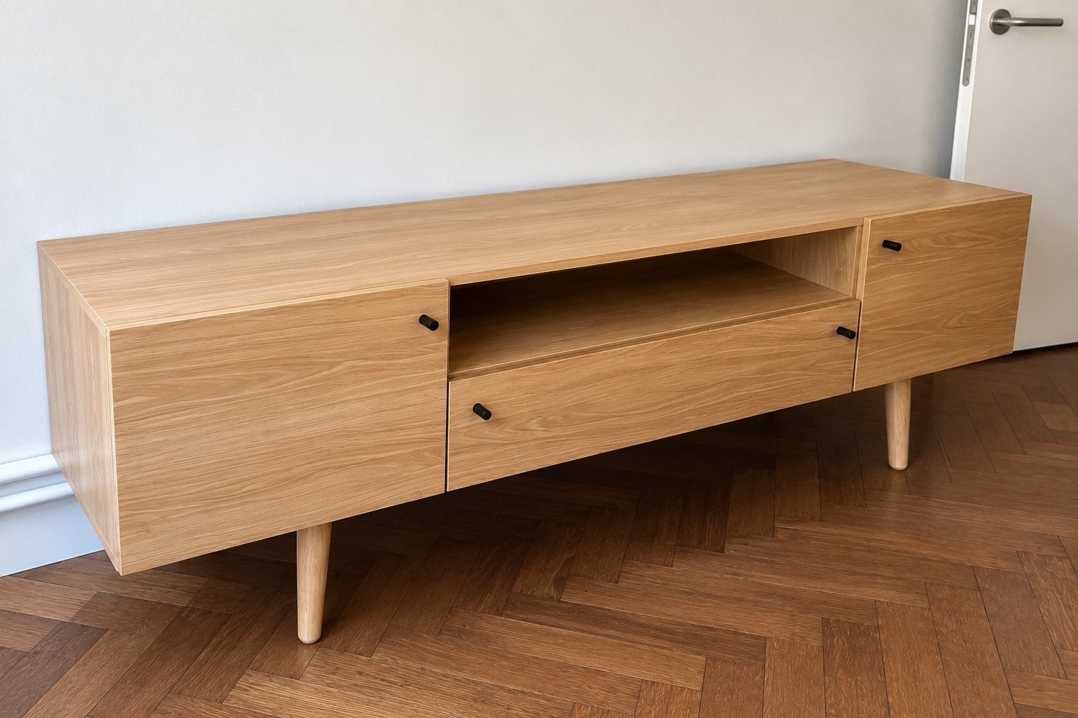Made tv meubel 160 breed, Huis en Inrichting, Ophalen, 150 tot 200 cm, Zo goed als nieuw, Minder dan 100 cm