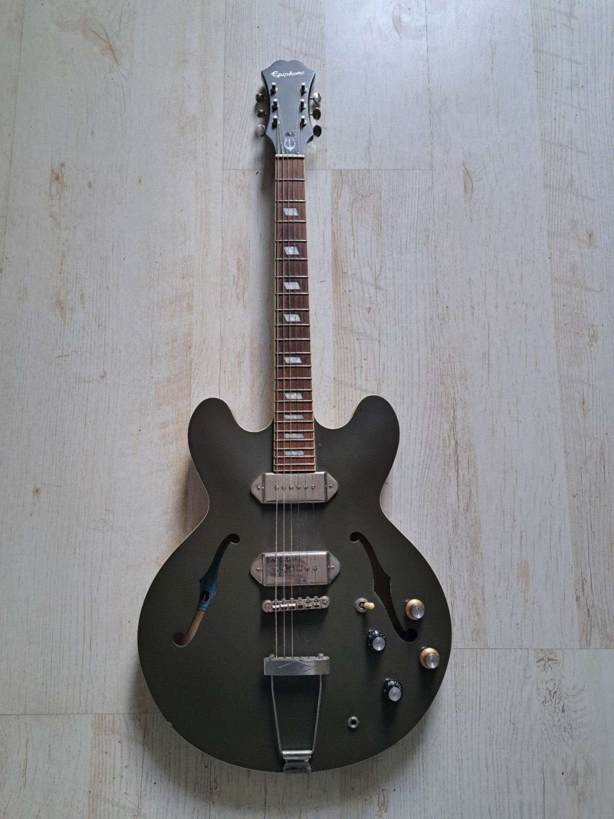 Epiphone Casino P90 Olive Drab Hollow body (John Lennon), Ophalen, Hollow body, Epiphone
