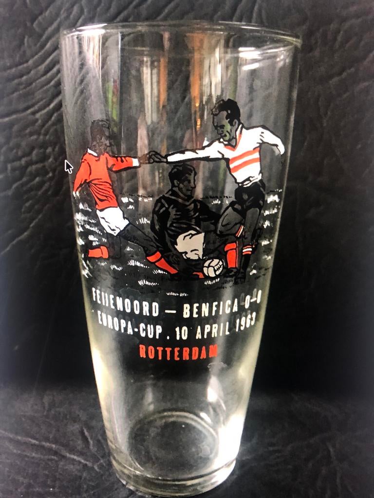Feyenoord - Benfica Europa Cup glas 1963, Verzamelen, Sportartikelen en Voetbal, Ophalen of Verzenden, Gebruikt, Feyenoord, Overige typen