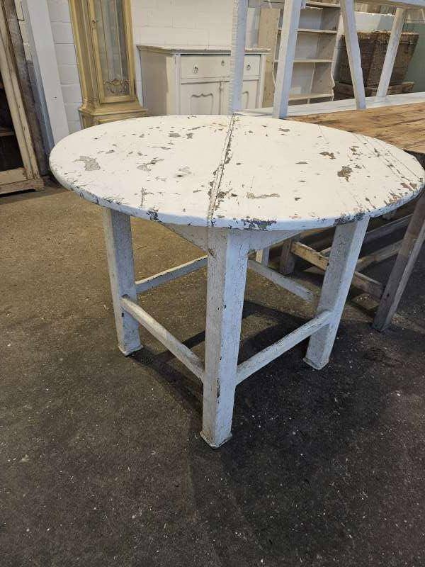 brocante ronde tafel ``WOONWINKEL RUSTIEK``, Ophalen