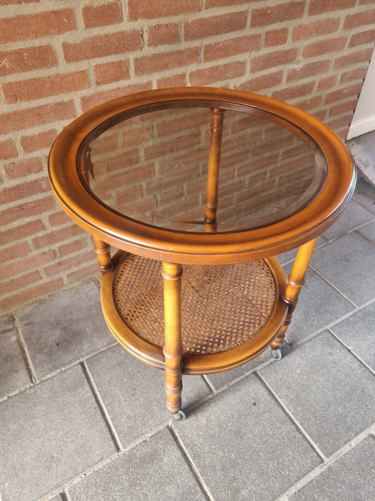Vintage salontafel met glas en webbing, Gebruikt, Rond, 50 tot 100 cm, Ophalen