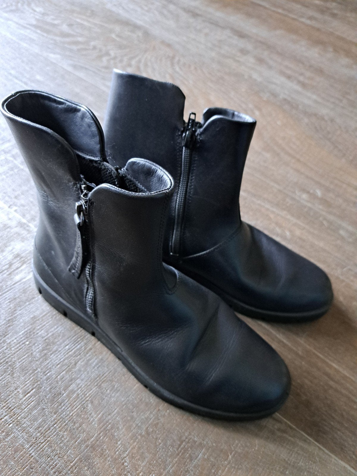Twee paar ecco's kleine maat 39, Kleding | Dames, Ophalen, Ecco, Zwart, Sneakers of Gympen