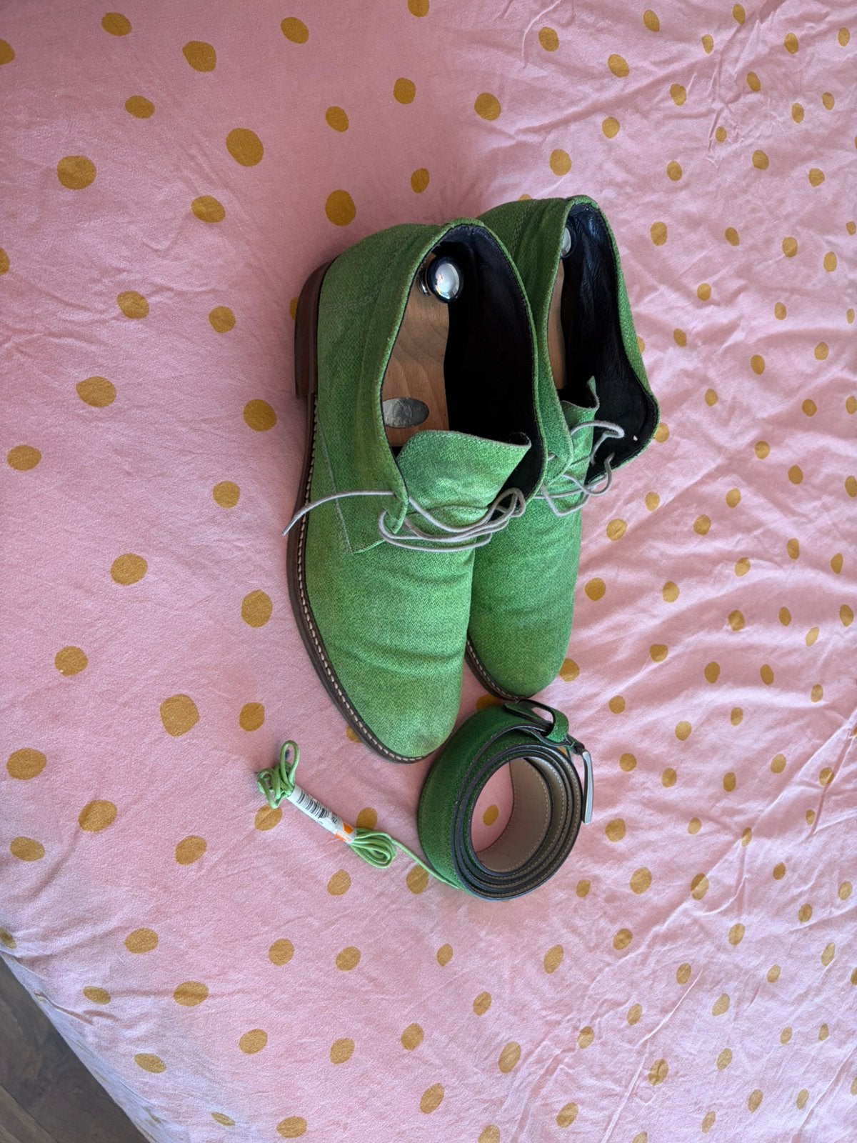 Green Booties met riem maat 44 apple green, Overige kleuren, Ophalen of Verzenden, Zo goed als nieuw, Veterschoenen
