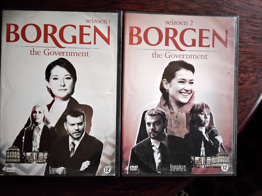 Borgen seizoen 1 en 2 compleet, 2 boxen, origineel, Nederlands, Seizoen 1, Ophalen of Verzenden, Zo goed als nieuw