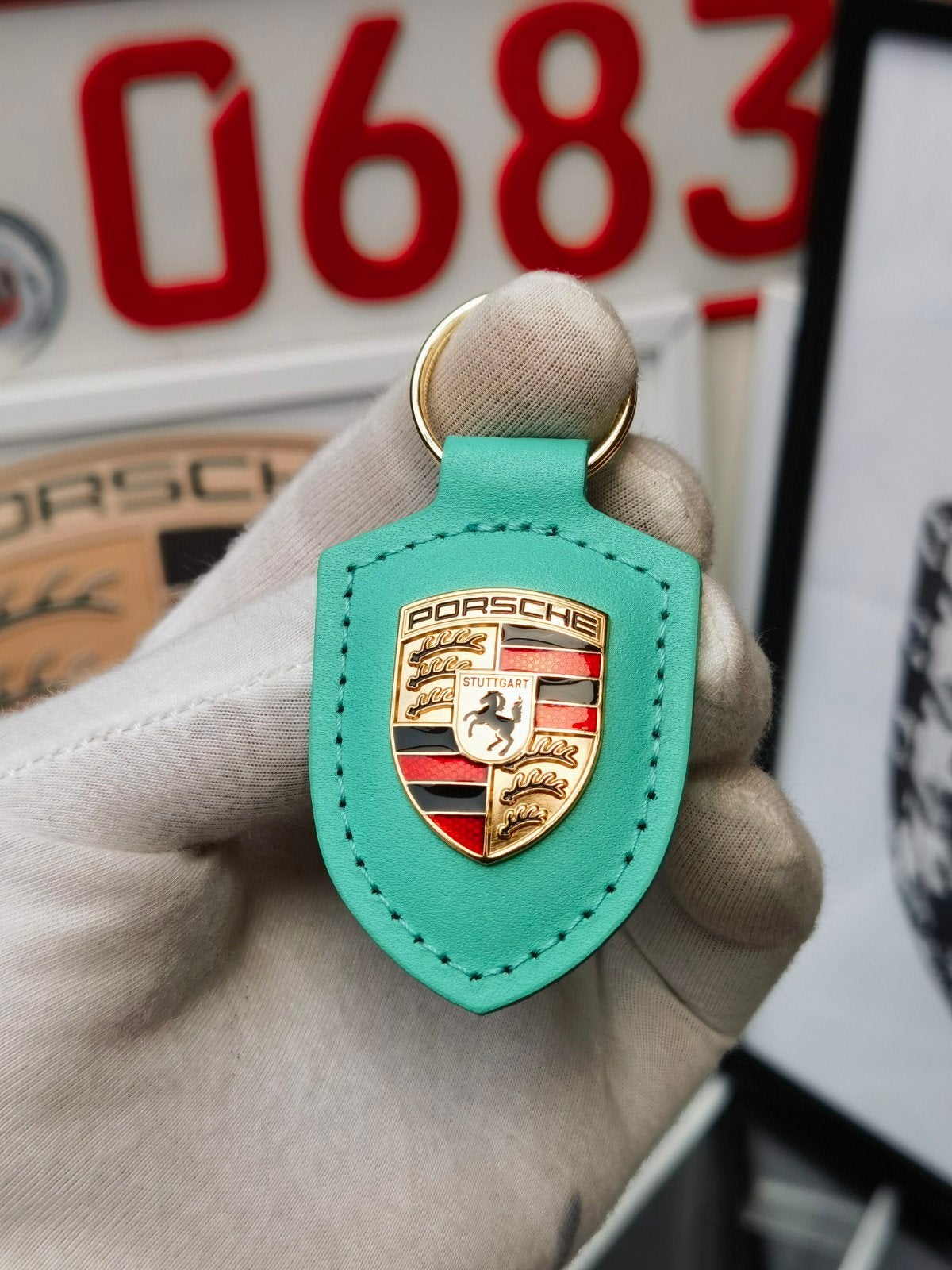 origineel porsche sleutelhanger van echt leder GERMANY ️, Verzamelen, Sleutelhangers, Ophalen of Verzenden, Nieuw, Merk